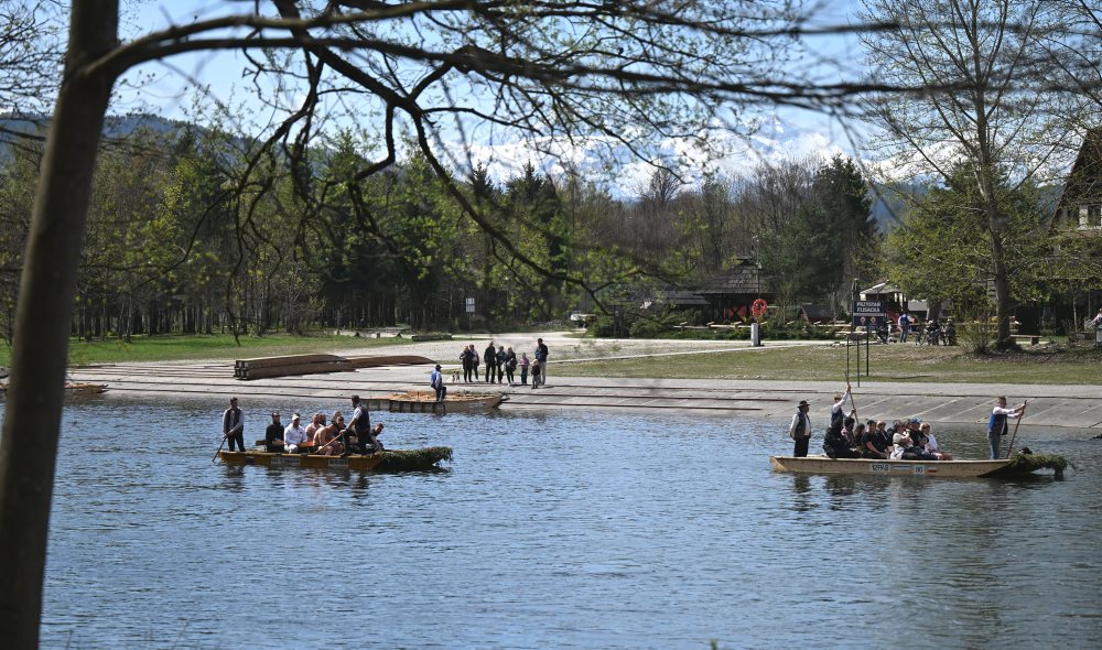 Na Dunajci v Červenom Kláštore spustili pltnícku sezónu