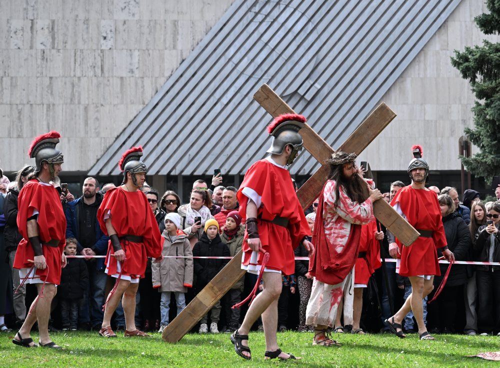 Živá krížová cesta na Veľký piatok v Prešove 
