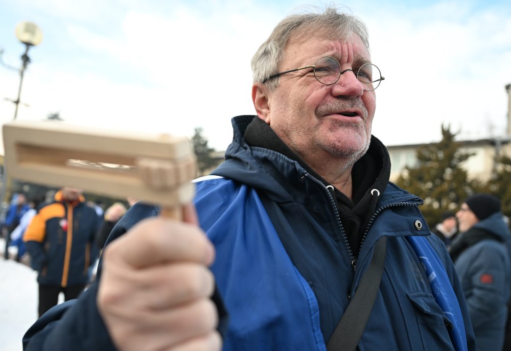 Snímka z protestného zhromaždenie OZ KOVO v U. S. Steel Košice v Šaci