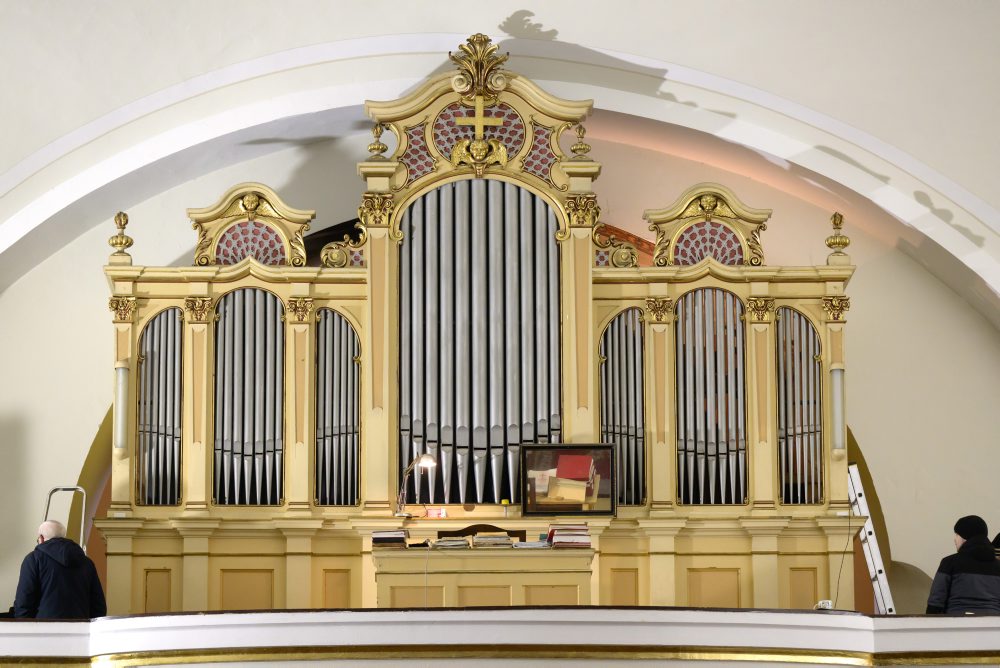 Cirkvi: Reštaurátori začali s obnovu storočného organa v Šali