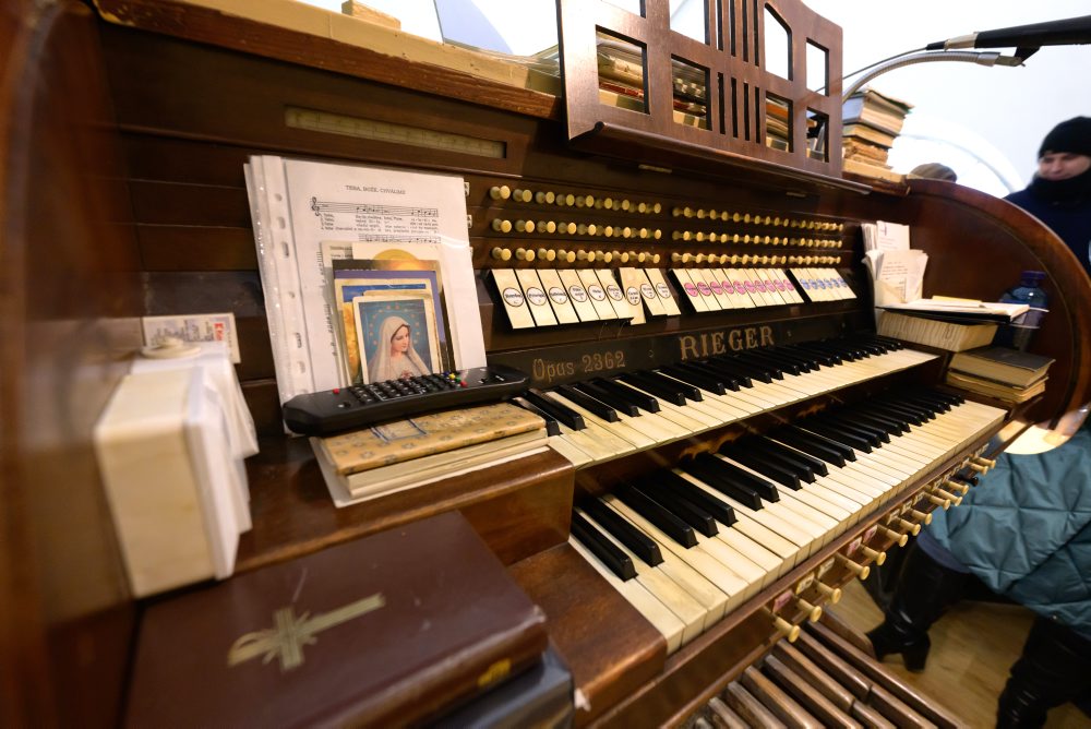Cirkvi: Reštaurátori začali s obnovu storočného organa v Šali