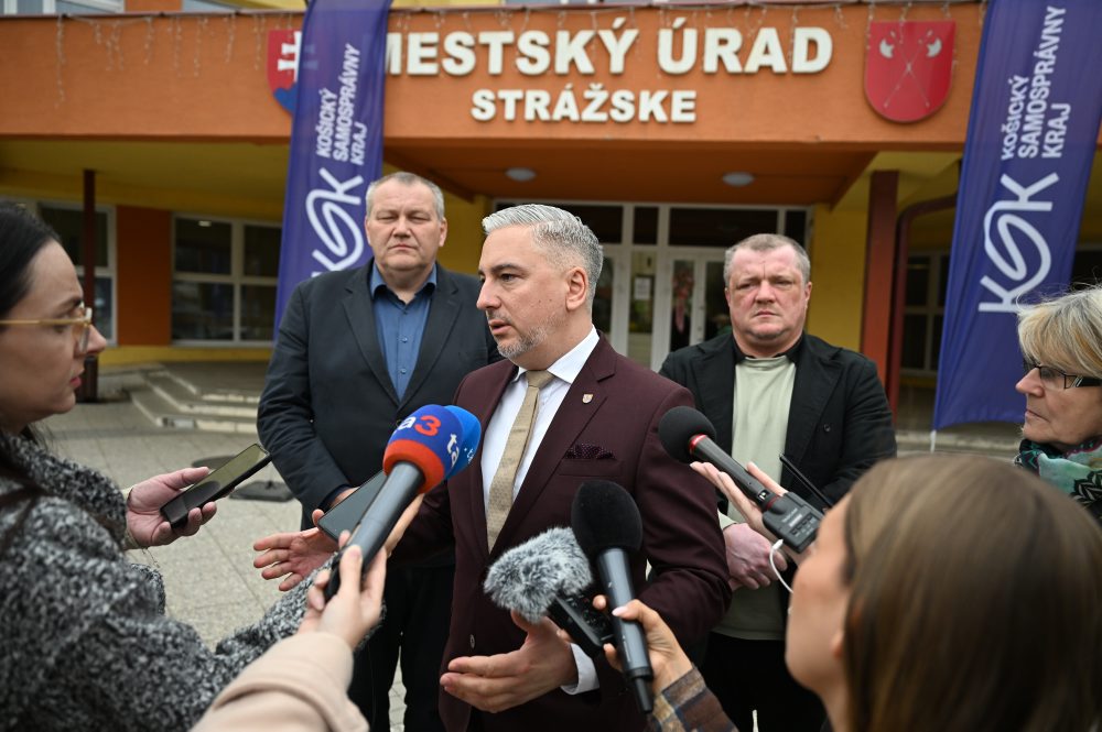 Brífing predstaviteľov Košického samosprávneho kraja po diskusii so zástupcami obcí, dotknutých zámerom výstavby veterných parkov na Zemplíne