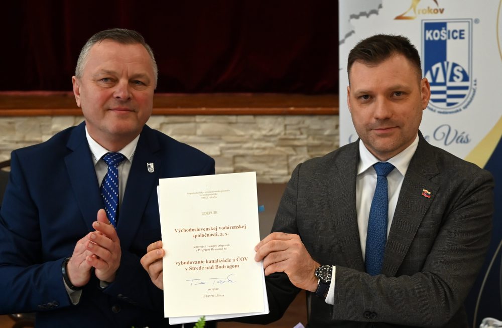 Podpis nenávratného finančného príspevku na vybudovanie kanalizácie a ČOV v obci Streda nad Bodrogom 