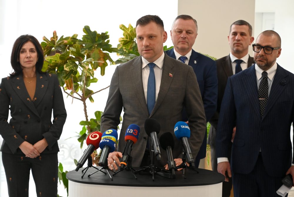 Podpis nenávratného finančného príspevku na vybudovanie kanalizácie a ČOV v obci Streda nad Bodrogom 