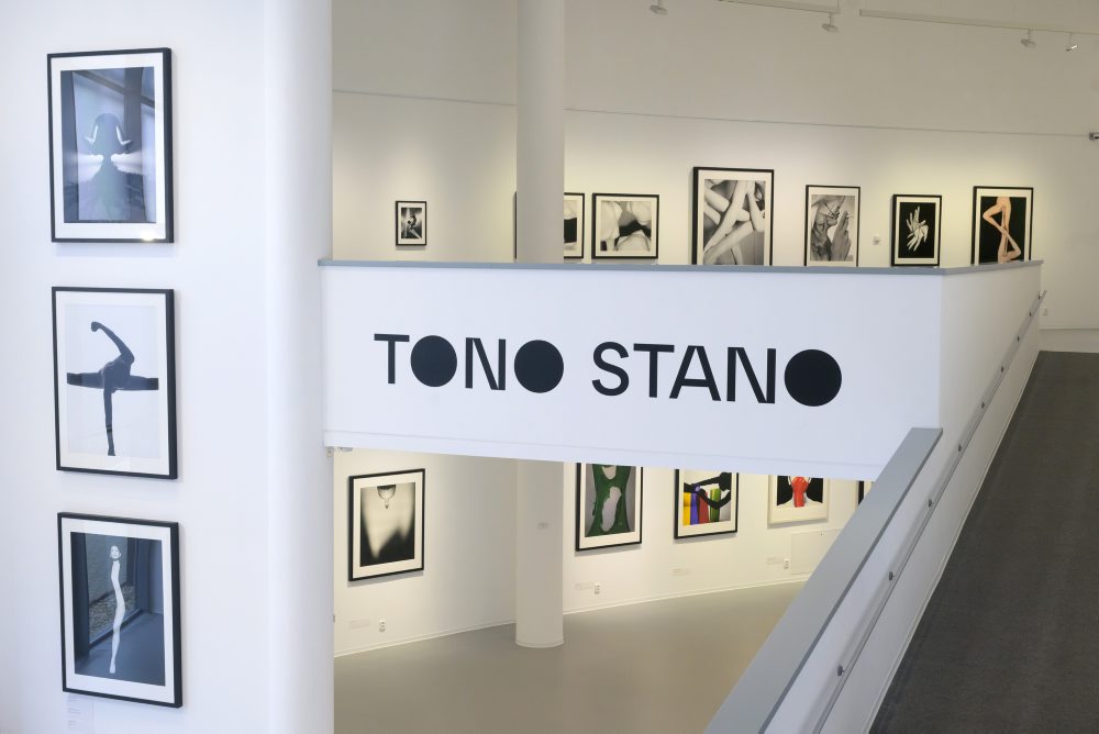 Výstava fotografií Tona Stana v bratislavskej Danubiane