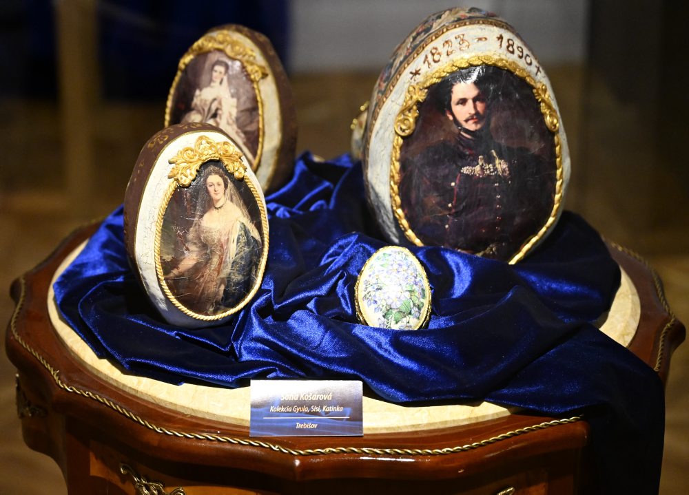 36. ročník súťažnej výstavy kraslíc „Trebišovski pisanki...tradičné s noblesou“ v Trebišove