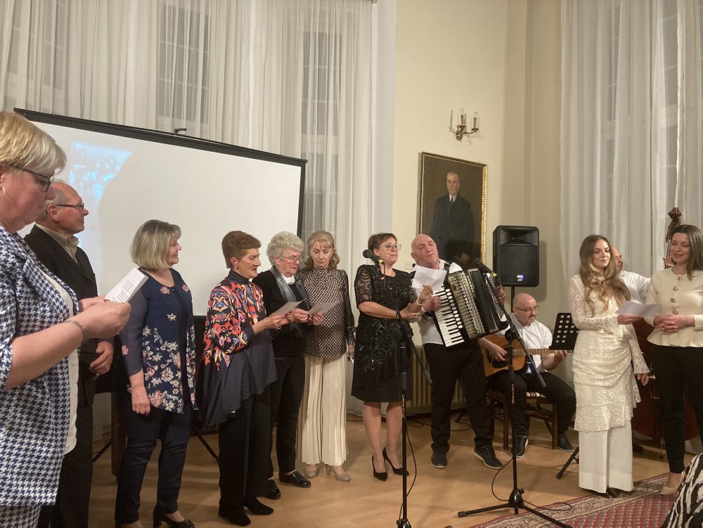 V Báčskom Petrovci mali koncert na počesť legiend slovenskej ľudovej piesne