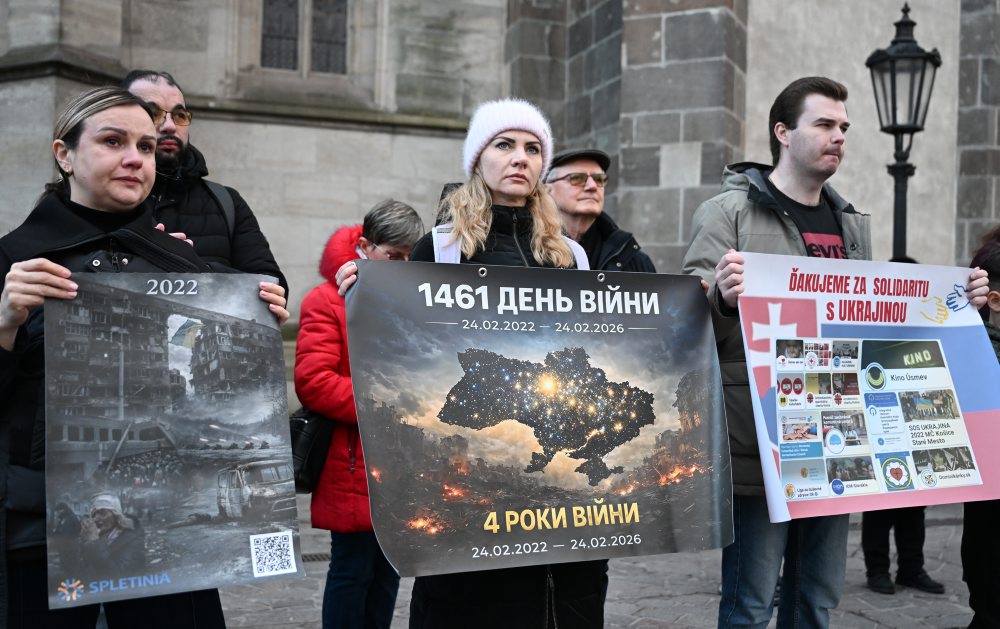 Pochod solidarity pri príležitosti 4. výročia vojny na Ukrajine v Bratislave