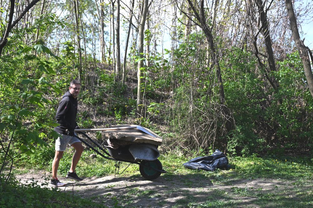 Jarné upratovanie pri príležitosti Dňa Zeme v Košiciach
