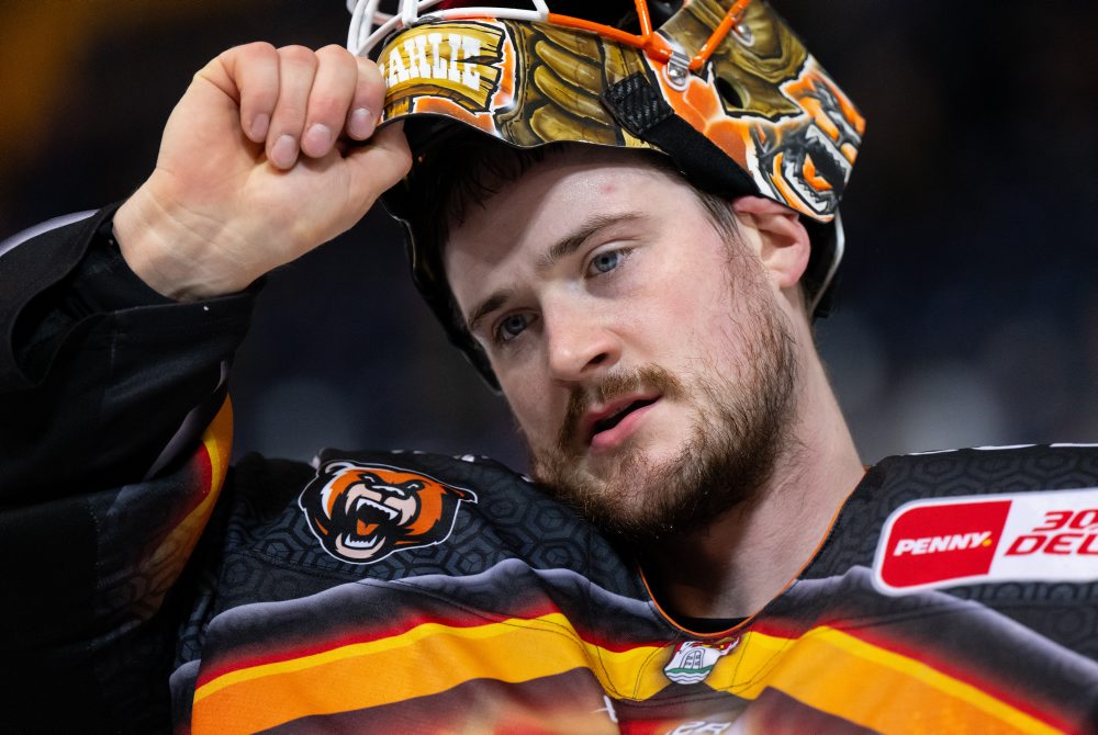 Strahlmeier prvým brankárom v DEL s gólom: „Povedal som si, že to skúsim“