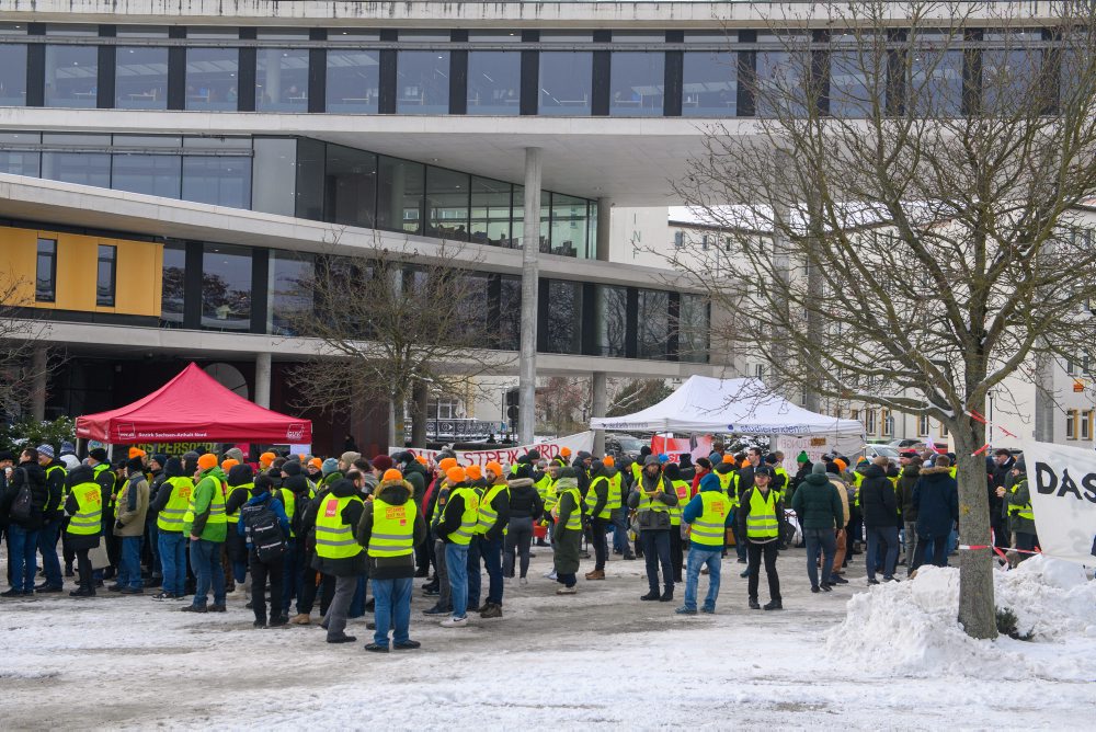 Nemecko: Výstražný štrajk dopravcov paralyzoval v krajine verejnú dopravu