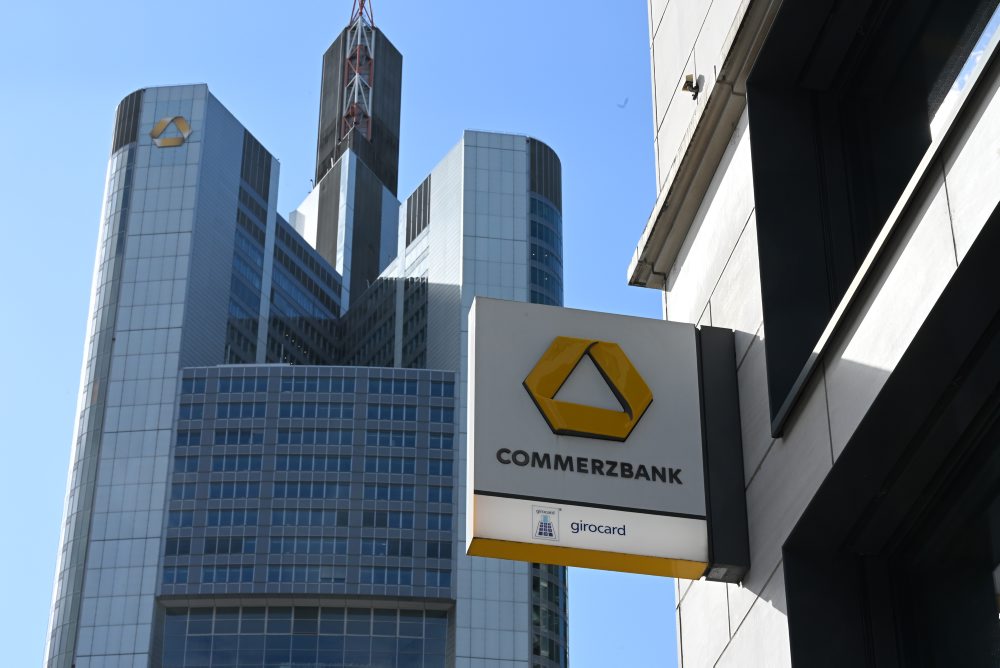 Commerzbank trvá na svojej nezávislosti