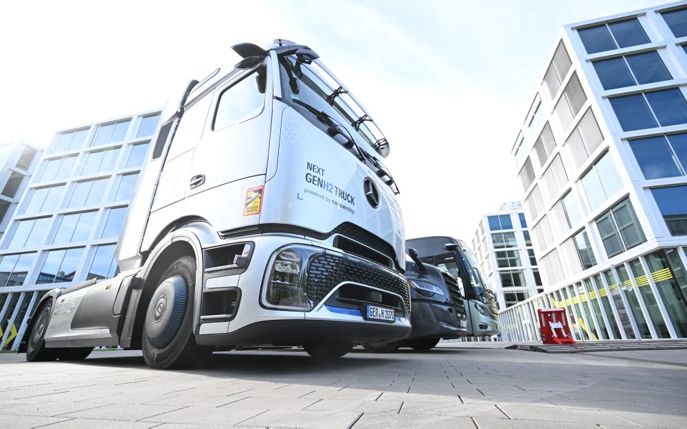 Kvartálny zisk výrobcu nákladných áut Daimler Truck klesol o 80 %