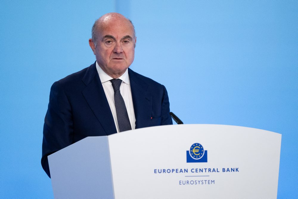 Viceprezident ECB kritizuje nemeckú vládu za odpor voči prevzatiu Commerzbank