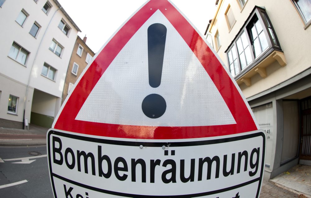 V Nemecku vyzvali na evakuáciu tisíce ľudí kvôli nálezu bomby z 2. svetovej vojny  