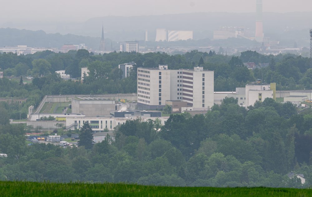 Česká polícia eskortovala extrémistku Liebichovú do Nemecka