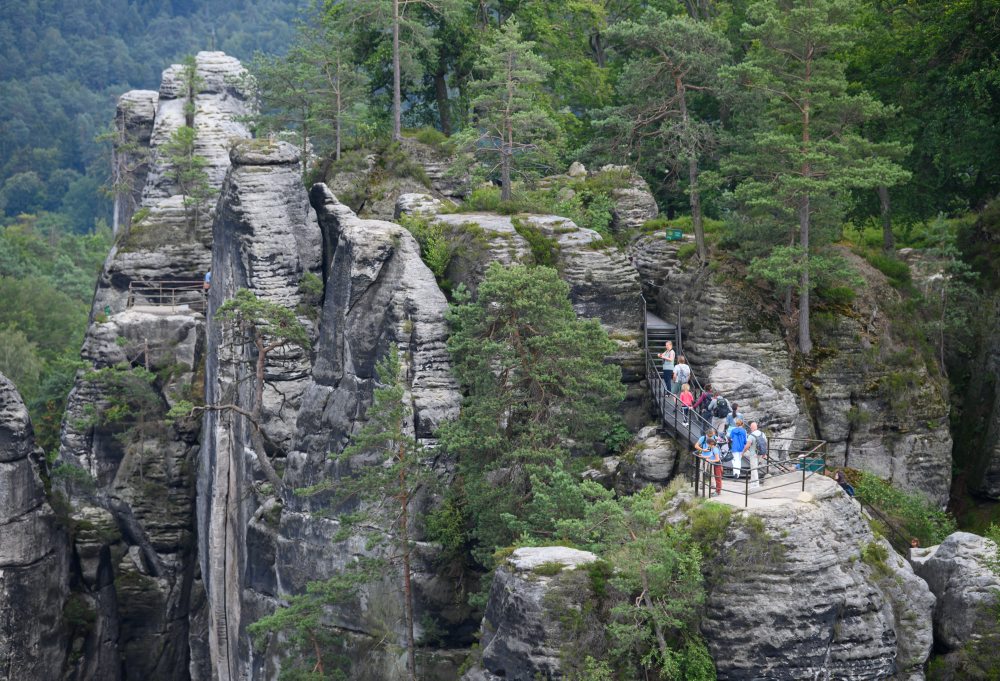 Po ničivej búrke uzavreli národný park Saské Švajčiarsko