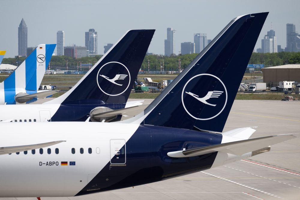 Lufthansa-Maschinen am Flughafen Frankfurt