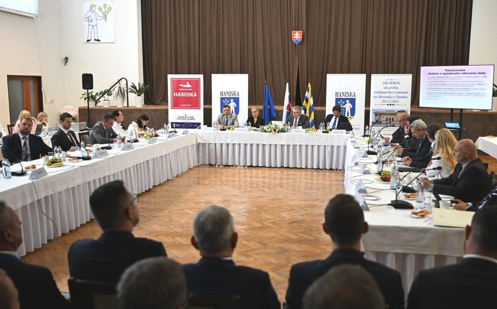 Výjazdové rokovanie vlády v obci Haniska 