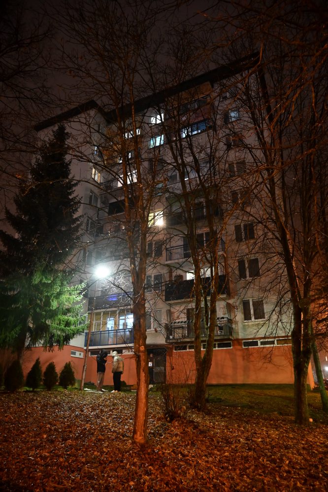 V byte v okrese Vranov nad Topľou boli nájdené tri osoby bez známok života