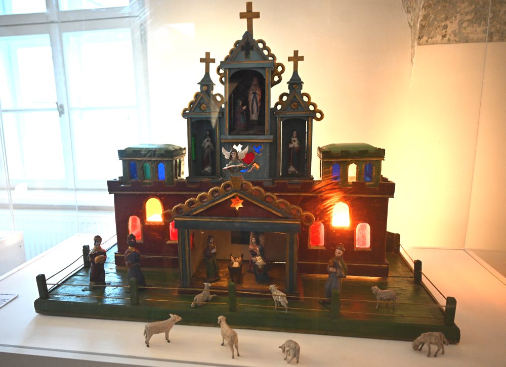 V Spišskej Kapitule vystavujú betlehem ako symbol viery a kultúrnej identity