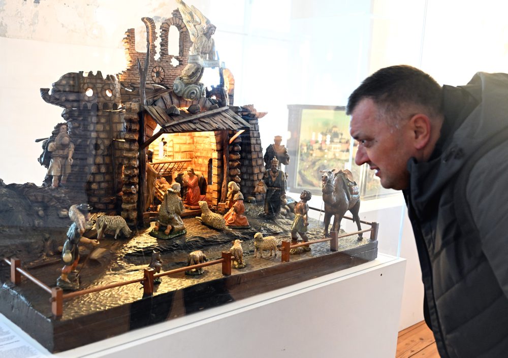 V Spišskej Kapitule vystavujú betlehem ako symbol viery a kultúrnej identity