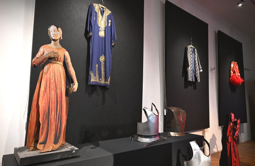 Vernisáž výstavy Divadlo v múzeu, múzeum v divadle vo Východoslovenskom múzeu v Košiciach