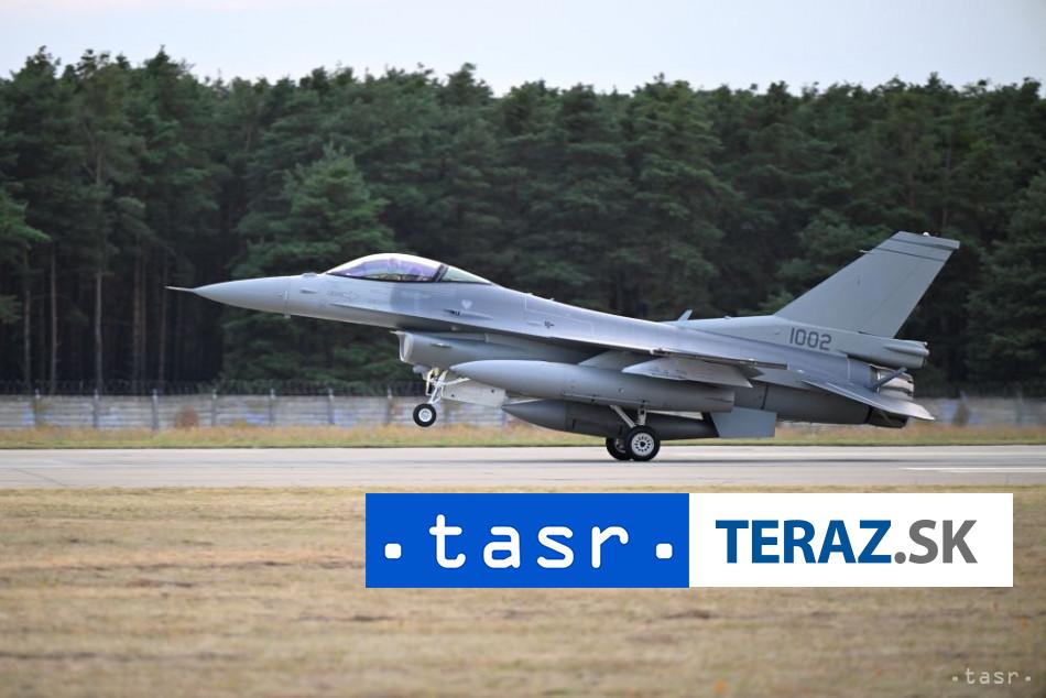 Filipínska stíhačka s 2 pilotmi zmizla pri zásahu proti povstalcom