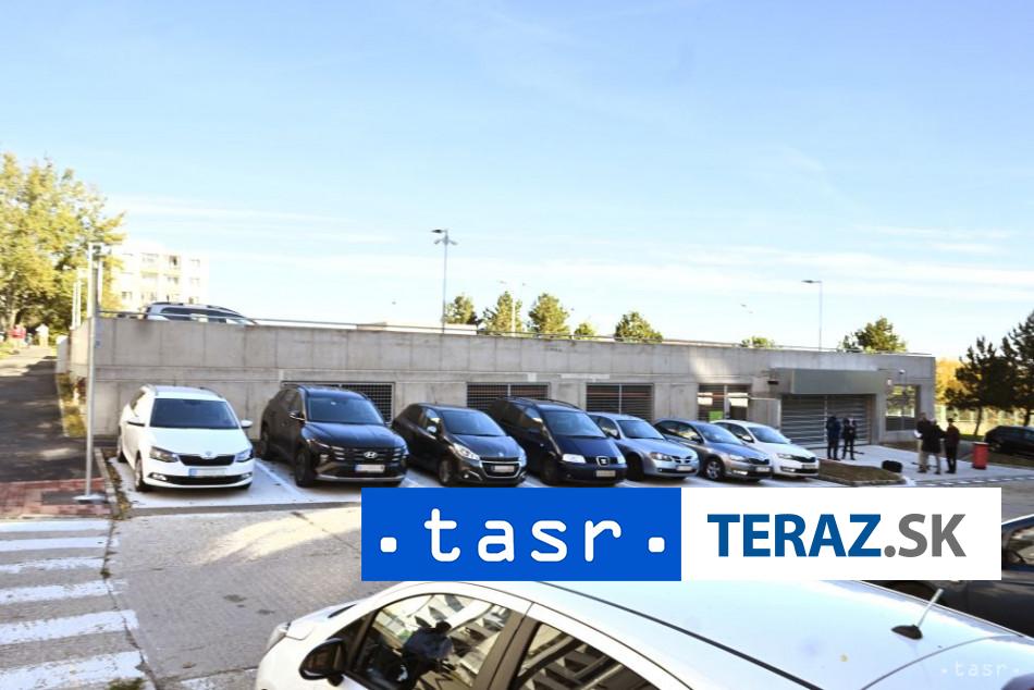 V Bratislave došlo v uplynulých dňoch k viacerým vlámaniam do áut