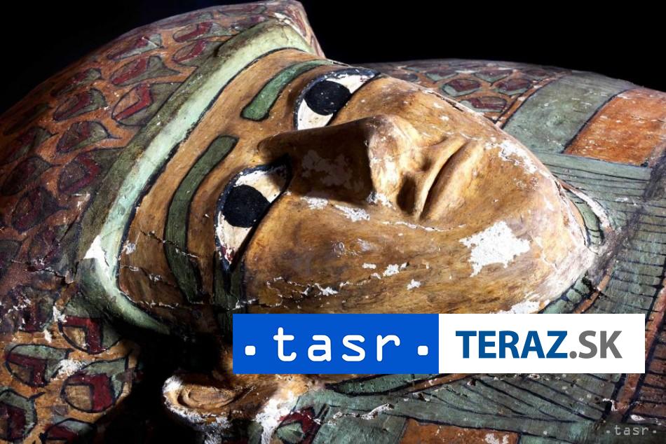 Des experts égyptiens ont déballé la momie en utilisant la technologie moderne