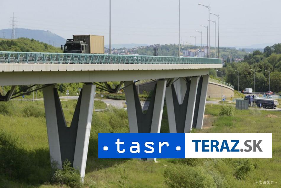 NDS uzavrie zmluvy so zhotoviteľmi úsekov R2