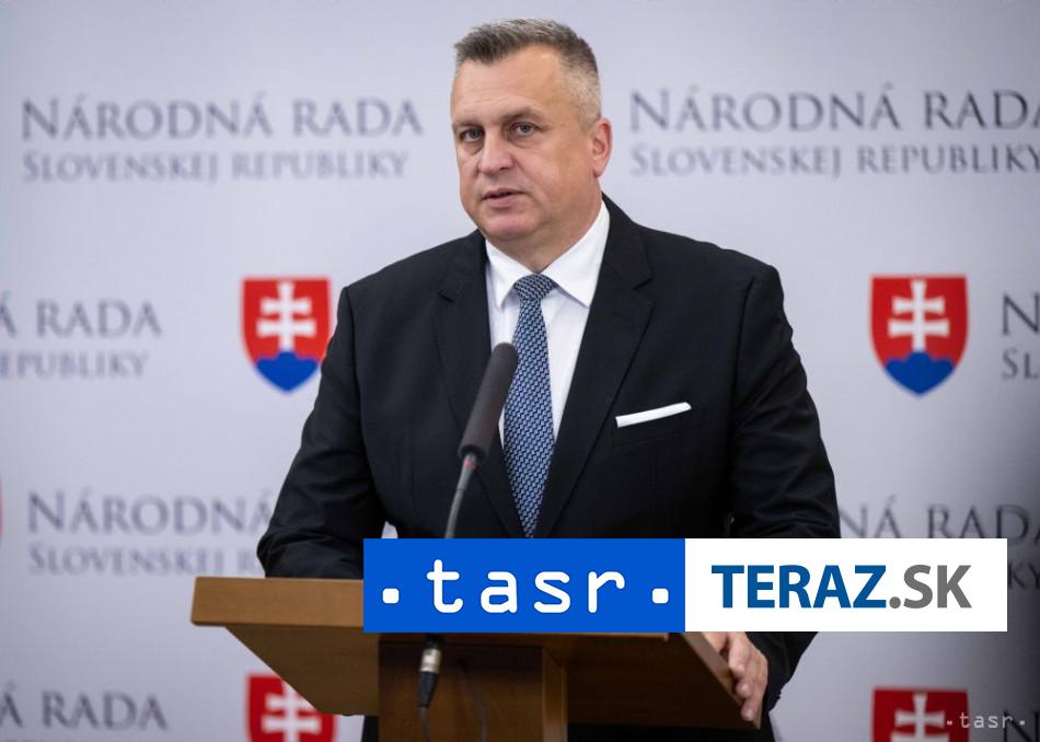 Председатель СДПН напомнил лидеру SNS о его роли в удержании правительства на фоне разногласий с министром экологии