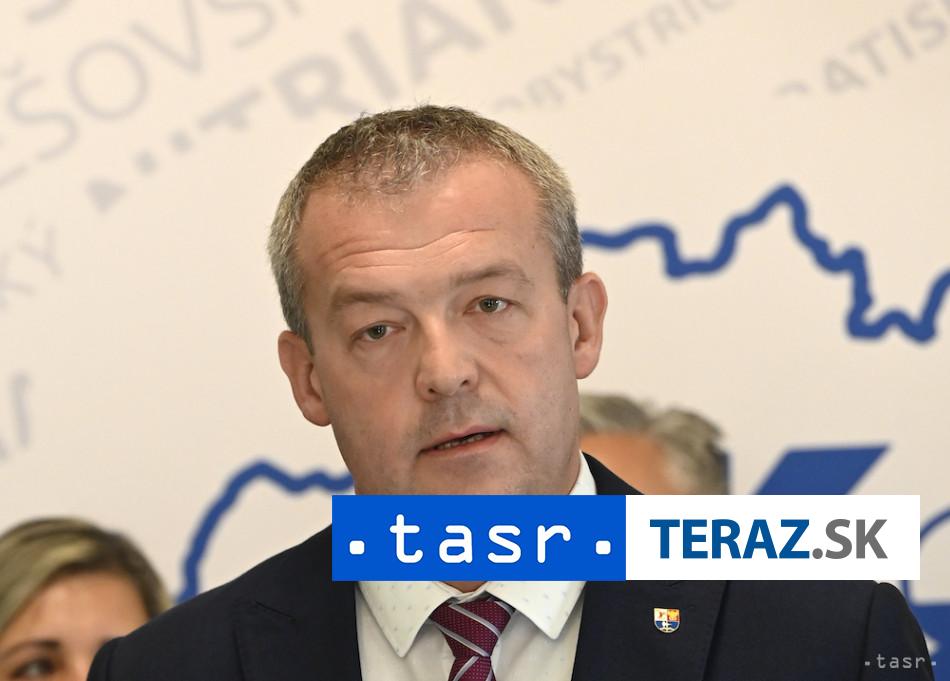 Na čele Trenčianskeho samosprávneho kraja má byť J. Baška